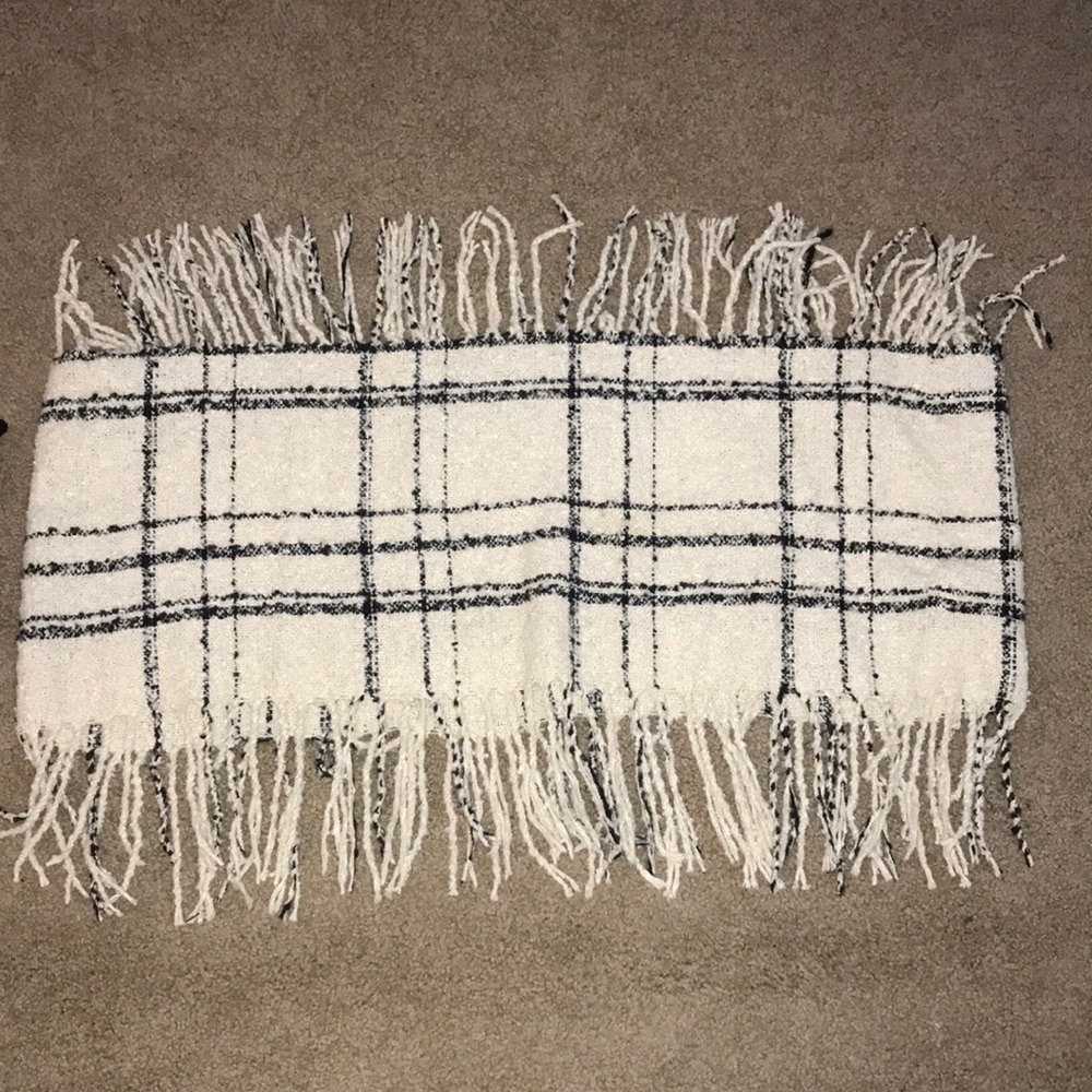 Scarf - Picture 2 of 2